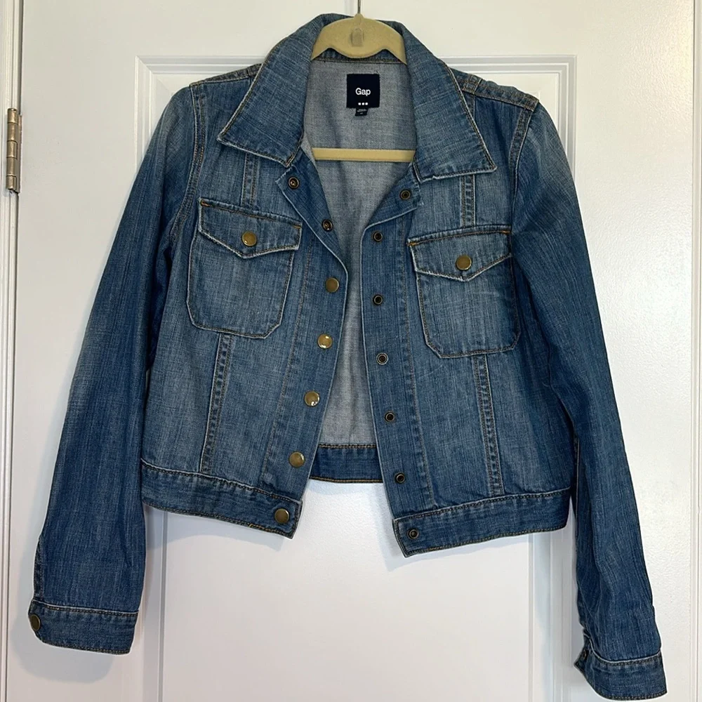 Gap denim medium wash jacket - Picture 5 of 6